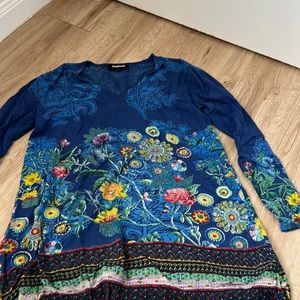Desigual sweater